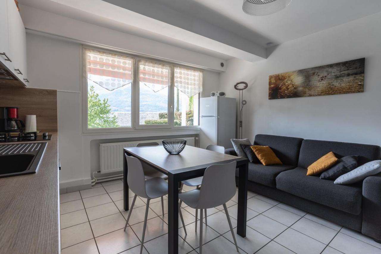 Vue Sur Les Montagnes Apartment Embrun Exterior photo